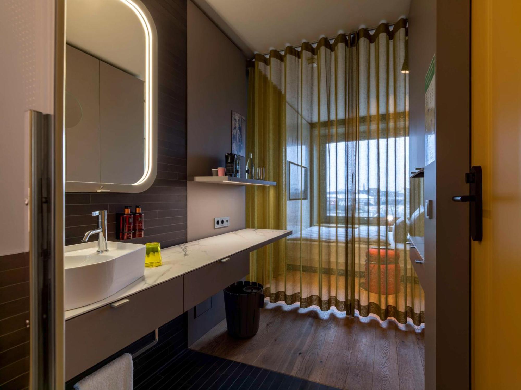 B'Mine Hotel Duesseldorf Exterior photo